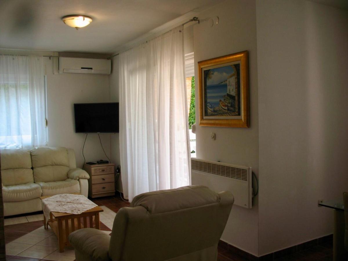 Zsa Zsa Holiday Home Srima Kültér fotó