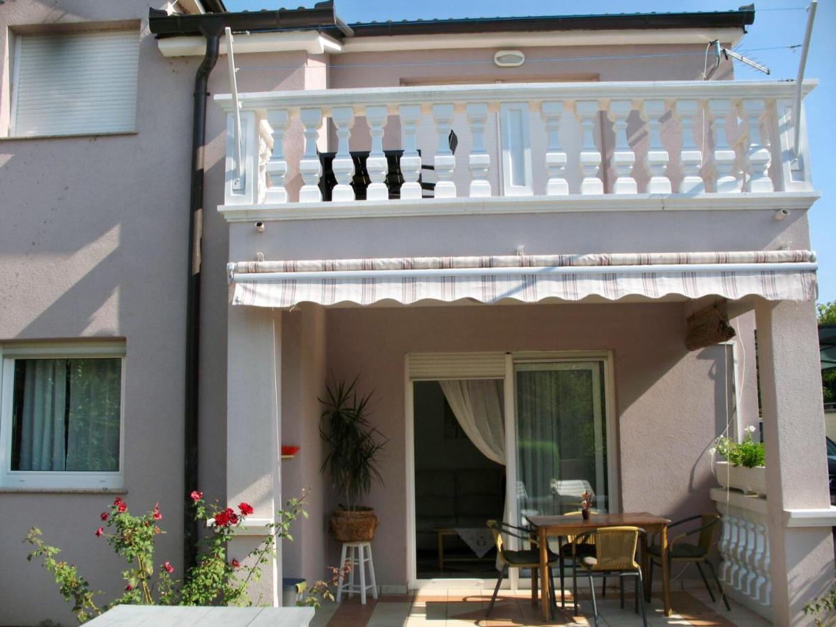 Zsa Zsa Holiday Home Srima Kültér fotó